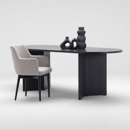 Armchair Rene with metal legs