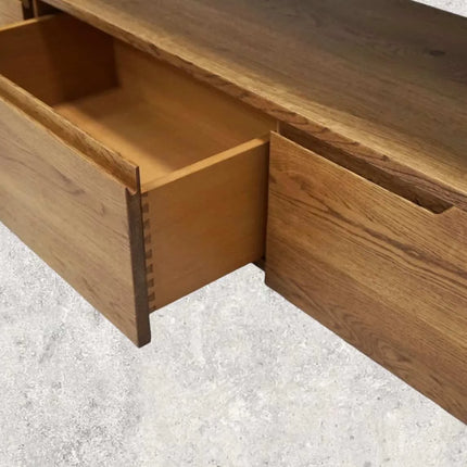 Oak TV cabinet Amber