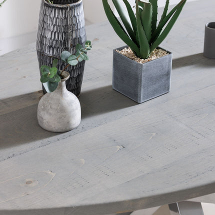 FJORD Dining Table – Industrial Dining Table with STAR Frame Metal Legs