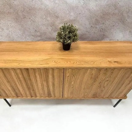 Oak chest of drawers in the loft style Metheringham