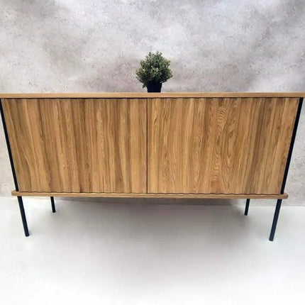 Oak chest of drawers in the loft style Metheringham