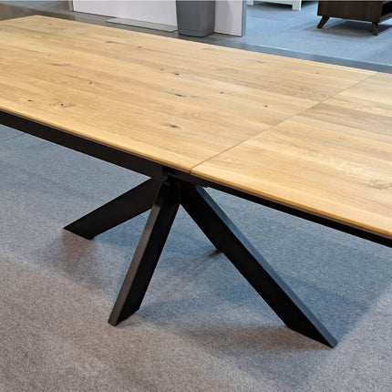 Solid Oak Extendable Kitchen Dining Table with STAR LEGS – Industrial Rustic HARDWOOD Table Clar 040